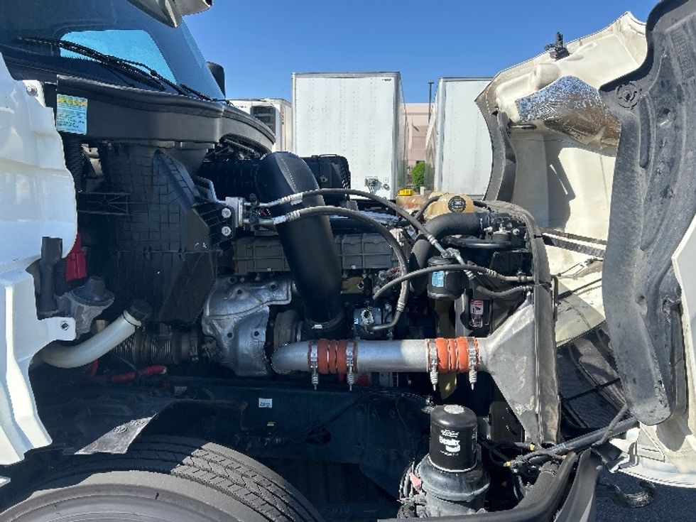 Day Cab Tractor-Heavy Duty Tractors-Freightliner-2019-T12664ST-Phoenix-AZ-492,573\n\t\tmiles-$ 40,000 - Image 15