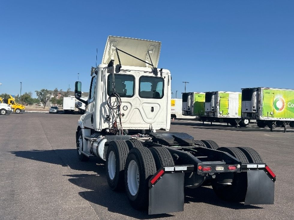 Day Cab Tractor-Heavy Duty Tractors-Freightliner-2019-T12664ST-Phoenix-AZ-492,573\n\t\tmiles-$ 40,000 - Image 5