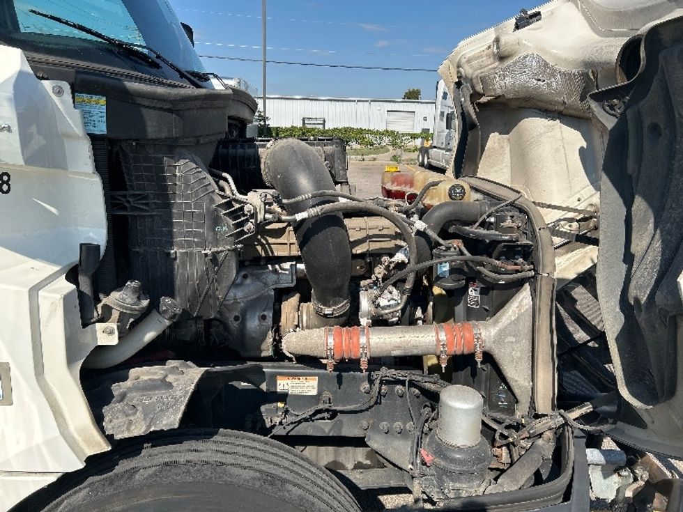 Day Cab Tractor-Heavy Duty Tractors-Freightliner-2019-T12664ST-Piqua-OH-543,264\n\t\tmiles-$ 33,750 - Image 15