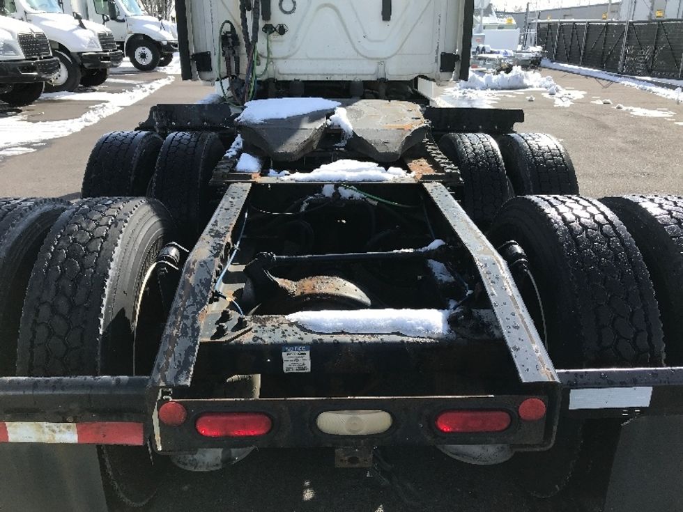 Day Cab Tractor-Heavy Duty Tractors-Freightliner-2019-T12664ST-Piqua-OH-647,047\n\t\tmiles-$ 31,000 - Image 6