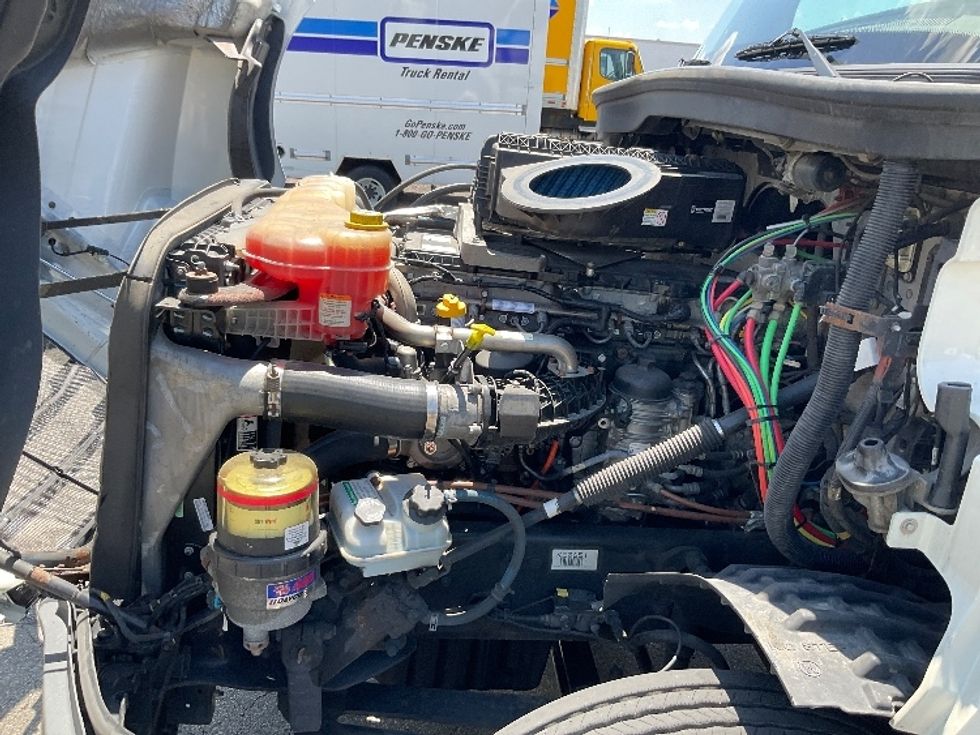 Day Cab Tractor-Heavy Duty Tractors-Freightliner-2019-T12664ST-Piqua-OH-649,814\n\t\tmiles-$ 27,500 - Image 16