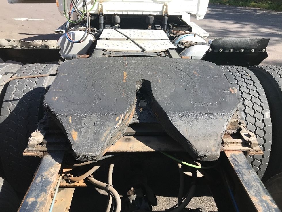 Day Cab Tractor-Heavy Duty Tractors-Freightliner-2019-T12664ST-Pittsburgh-PA-362,528\n\t\tmiles-$ 56,000 - Image 17