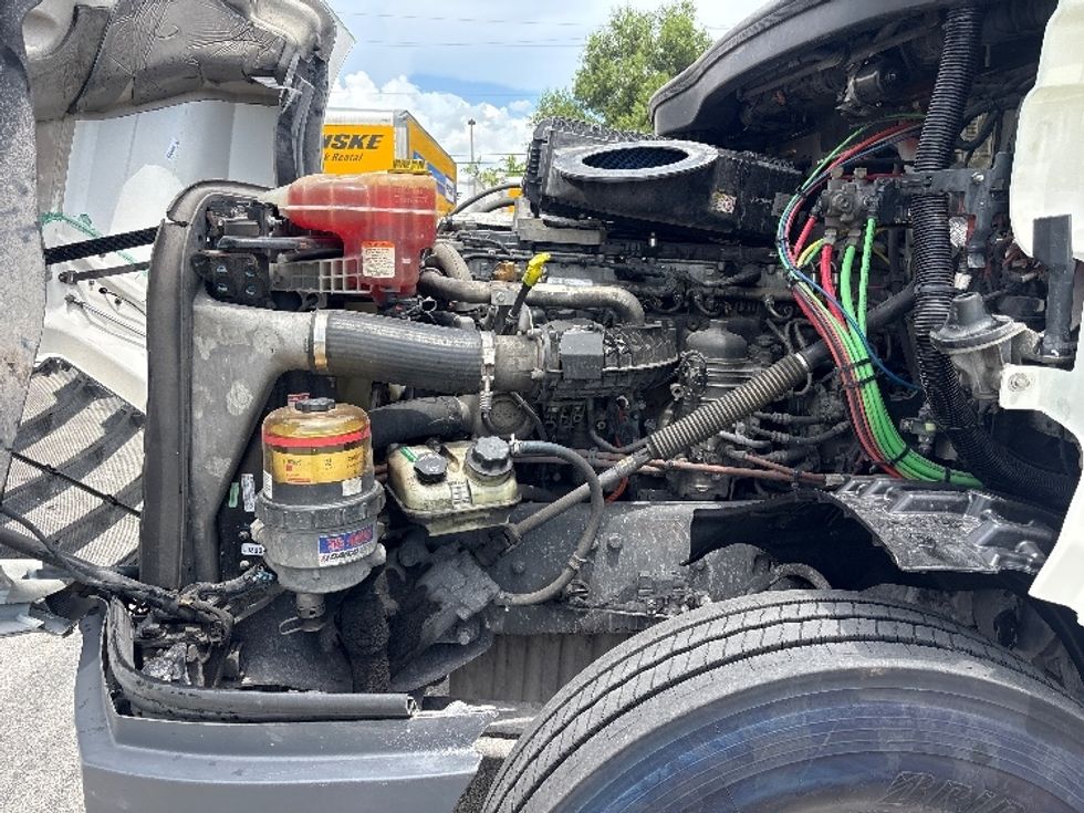 Day Cab Tractor-Heavy Duty Tractors-Freightliner-2019-T12664ST-Pompano Beach-FL-274,148\n\t\tmiles-$ 48,500 - Image 16