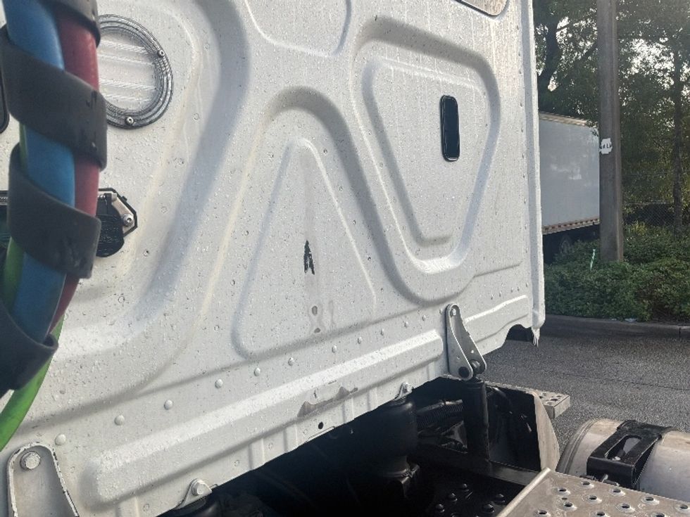 Day Cab Tractor-Heavy Duty Tractors-Freightliner-2019-T12664ST-Pompano Beach-FL-313,880\n\t\tmiles-$ 47,250 - Image 18