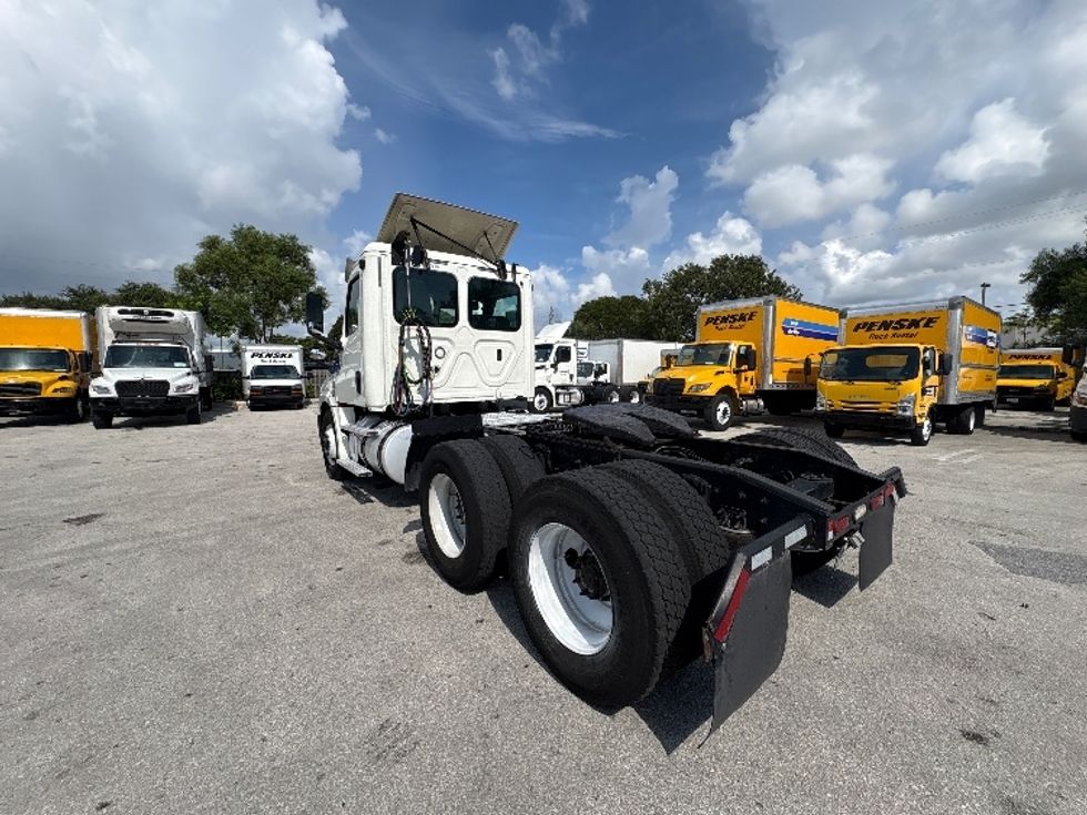 Day Cab Tractor-Heavy Duty Tractors-Freightliner-2019-T12664ST-Pompano Beach-FL-325,030\n\t\tmiles-$ 45,000 - Image 5
