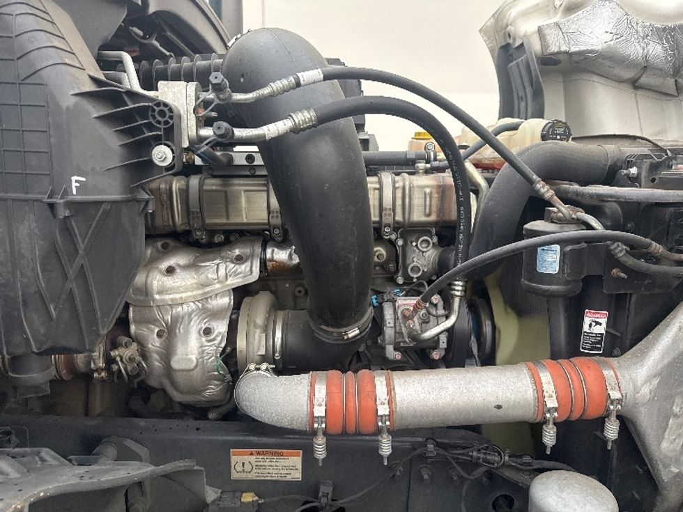 Day Cab Tractor-Heavy Duty Tractors-Freightliner-2019-T12664ST-Portland-OR-397,310\n\t\tmiles-$ 44,250 - Image 15