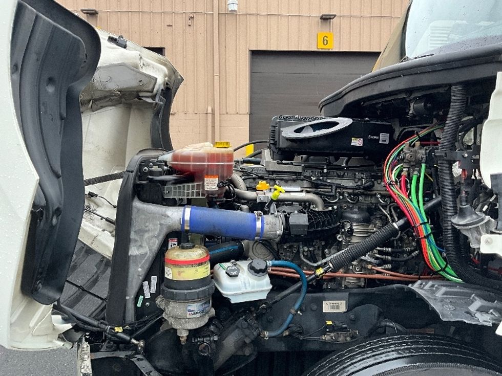 Day Cab Tractor-Heavy Duty Tractors-Freightliner-2019-T12664ST-Portland-OR-533,987\n\t\tmiles-$ 36,750 - Image 16