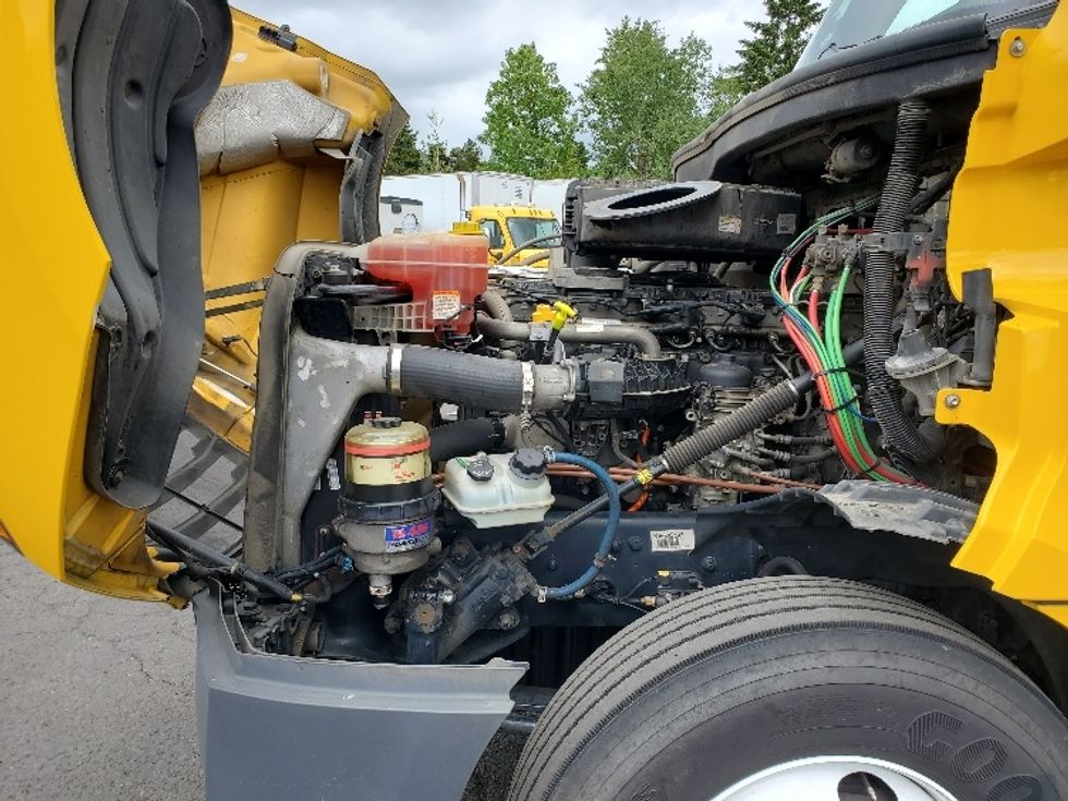 Day Cab Tractor-Heavy Duty Tractors-Freightliner-2019-T12664ST-Portland-OR-544,168\n\t\tmiles-$ 35,000 - Image 16