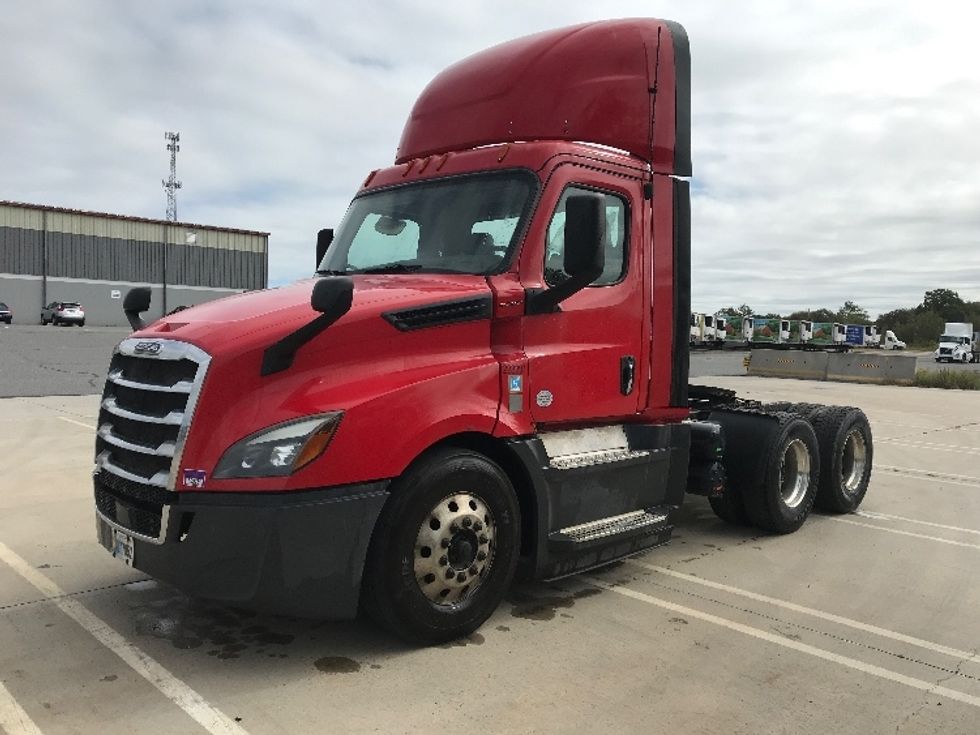Day Cab Tractor-Heavy Duty Tractors-Freightliner-2019-T12664ST-Pottsville-PA-607,621\n\t\tmiles-$ 27,500 - Image 3