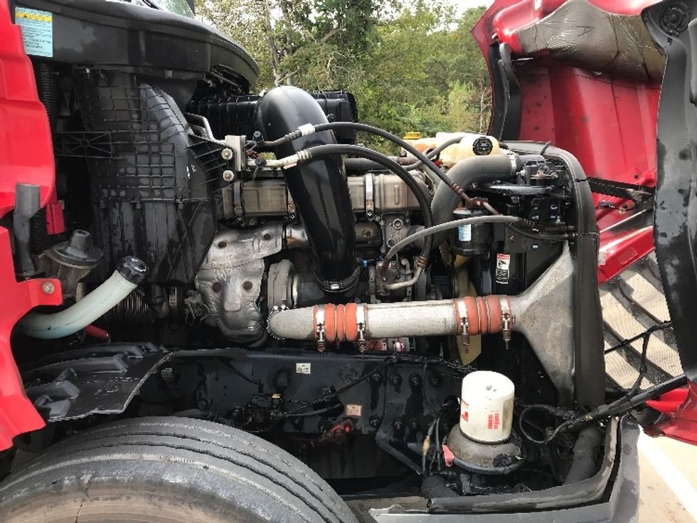 Day Cab Tractor-Heavy Duty Tractors-Freightliner-2019-T12664ST-Pottsville-PA-628,786\n\t\tmiles-$ 26,500 - Image 14