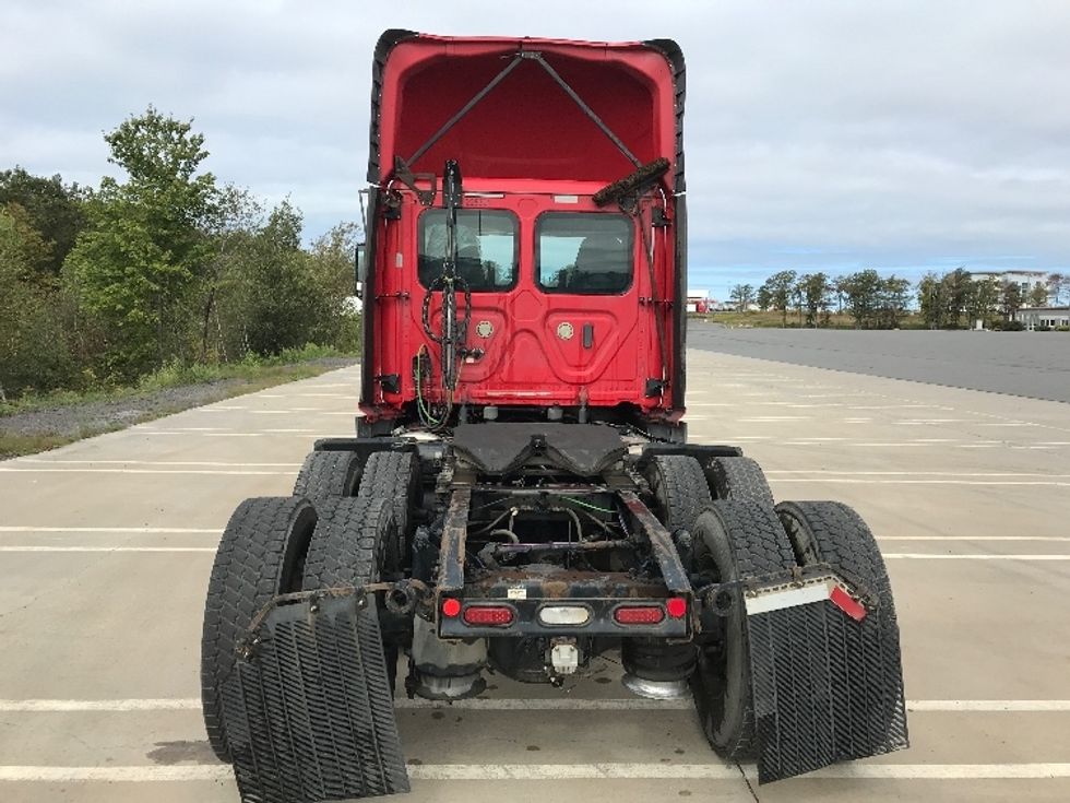 Day Cab Tractor-Heavy Duty Tractors-Freightliner-2019-T12664ST-Pottsville-PA-628,786\n\t\tmiles-$ 26,500 - Image 6
