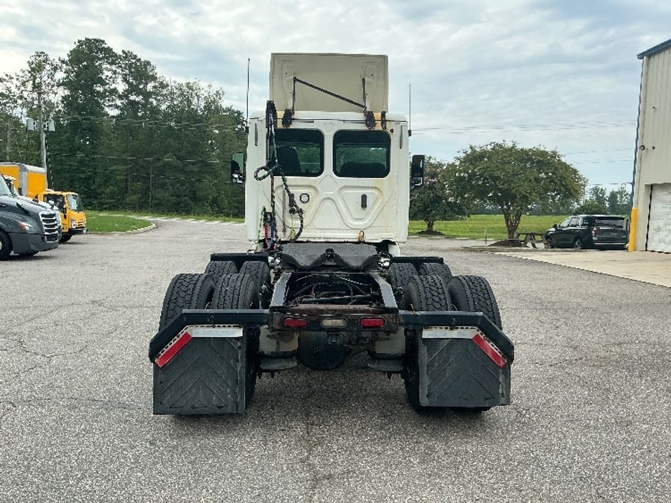 Day Cab Tractor-Heavy Duty Tractors-Freightliner-2019-T12664ST-Prince George-VA-369,000\n\t\tmiles-$ 43,250 - Image 6