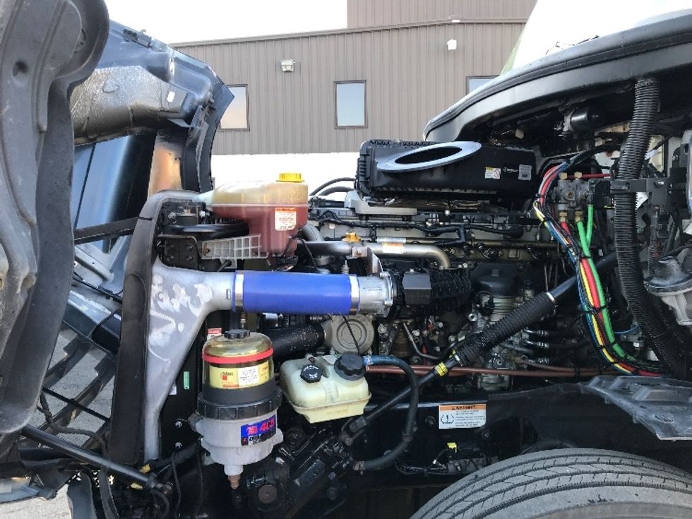 Day Cab Tractor-Heavy Duty Tractors-Freightliner-2019-T12664ST-Prince George-VA-470,016\n\t\tmiles-$ 41,750 - Image 16