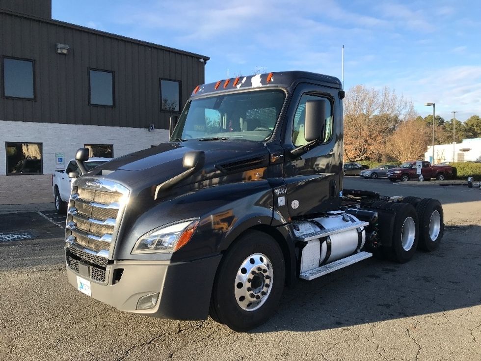 Day Cab Tractor-Heavy Duty Tractors-Freightliner-2019-T12664ST-Prince George-VA-470,016\n\t\tmiles-$ 41,750 - Image 3