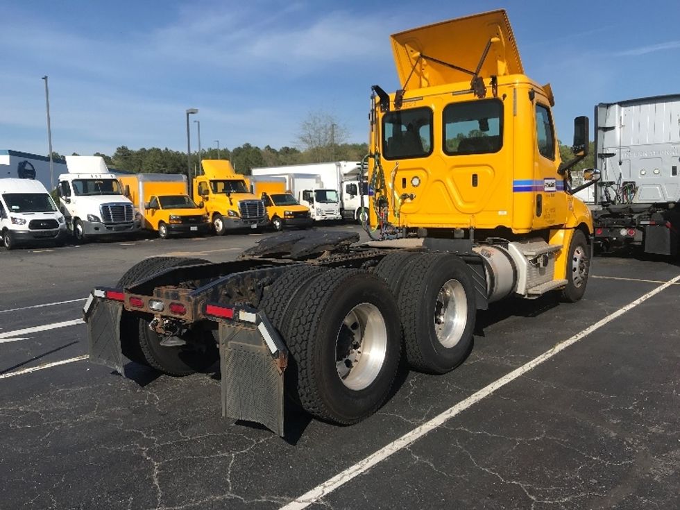 Day Cab Tractor-Heavy Duty Tractors-Freightliner-2019-T12664ST-Prince George-VA-575,257\n\t\tmiles-$ 30,000 - Image 7