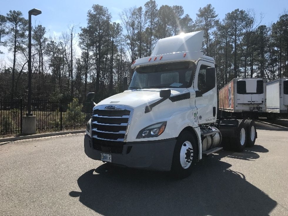 Day Cab Tractor-Heavy Duty Tractors-Freightliner-2019-T12664ST-Prince George-VA-645,177\n\t\tmiles-$ 25,250 - Image 3