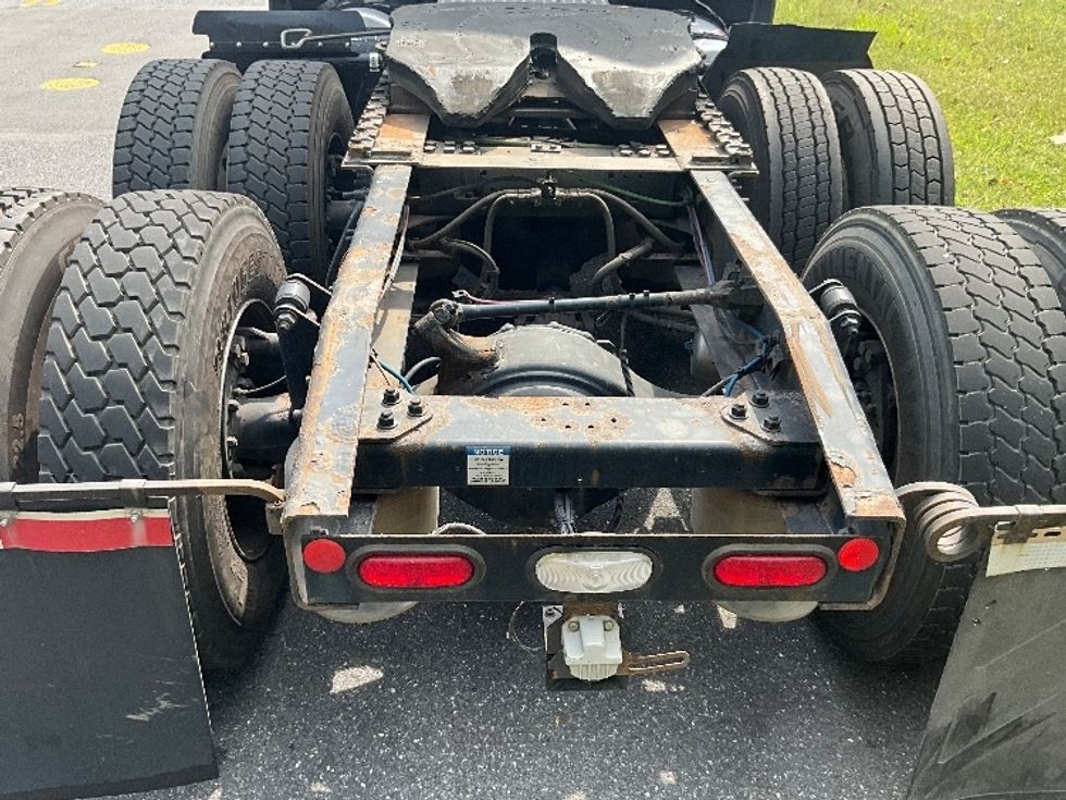 Day Cab Tractor-Heavy Duty Tractors-Freightliner-2019-T12664ST-Reading-PA-648,489\n\t\tmiles-$ 25,250 - Image 20