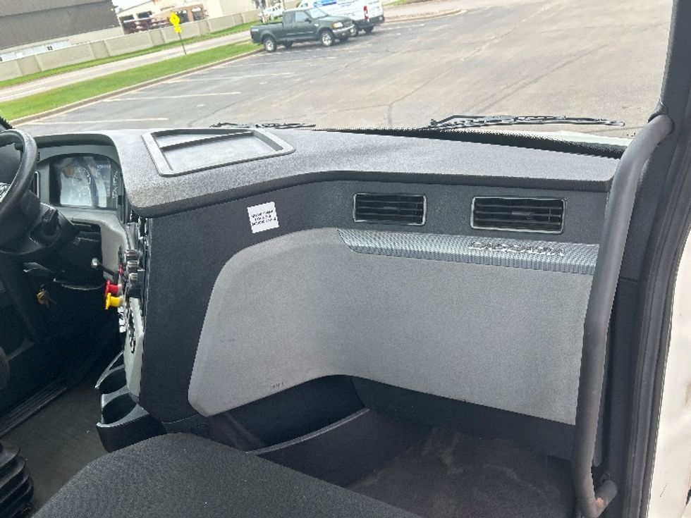Day Cab Tractor-Heavy Duty Tractors-Freightliner-2019-T12664ST-Rothschild-WI-411,301\n\t\tmiles-$ 41,250 - Image 13