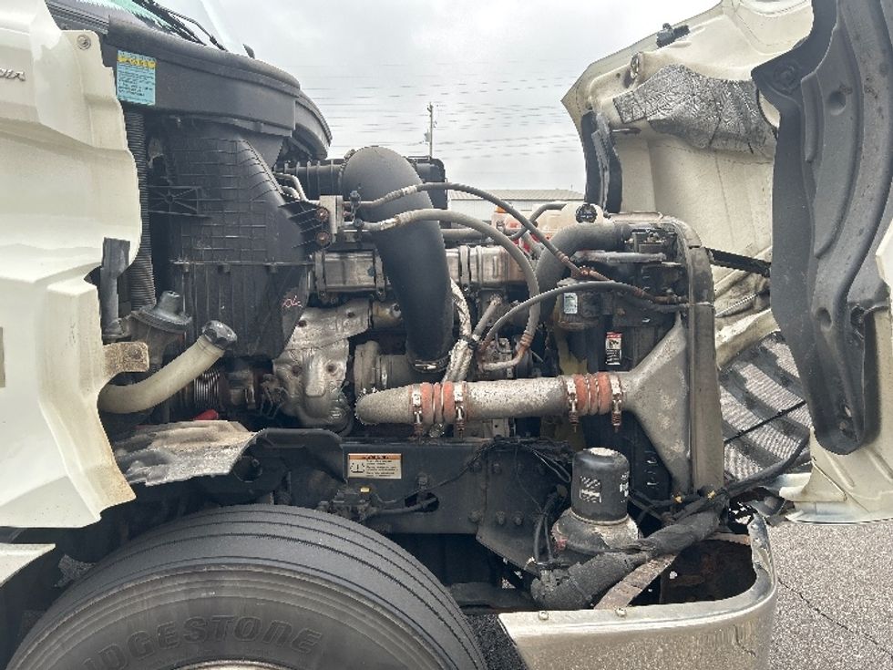 Day Cab Tractor-Heavy Duty Tractors-Freightliner-2019-T12664ST-Rothschild-WI-411,301\n\t\tmiles-$ 41,250 - Image 15
