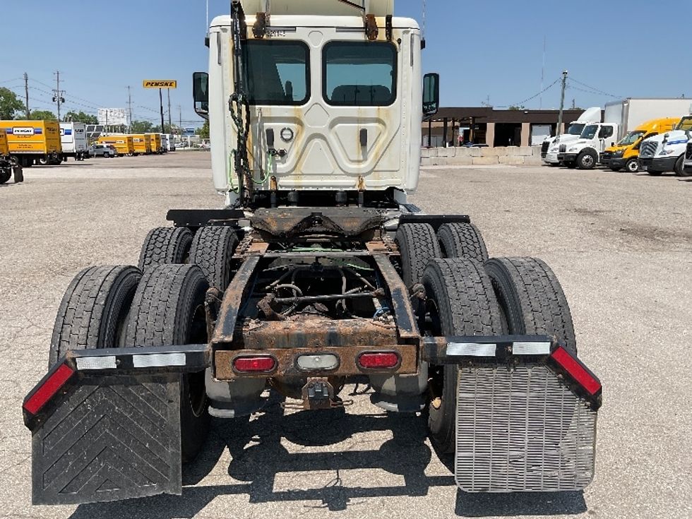 Day Cab Tractor-Heavy Duty Tractors-Freightliner-2019-T12664ST-Saginaw-MI-786,023\n\t\tmiles-$ 26,750 - Image 6