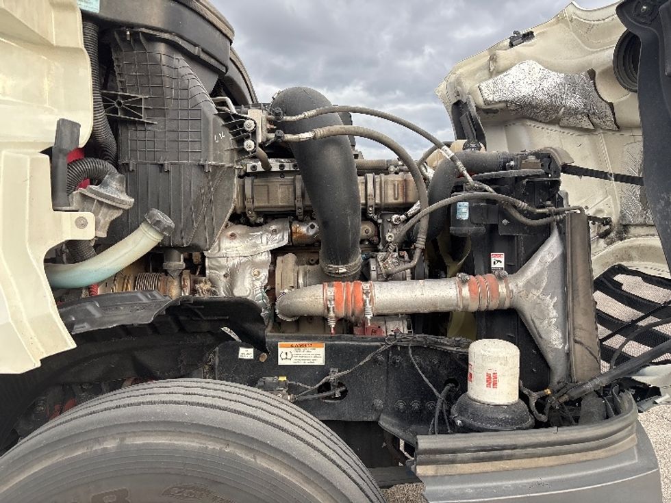 Day Cab Tractor-Heavy Duty Tractors-Freightliner-2019-T12664ST-Salt Lake City-UT-364,582\n\t\tmiles-$ 46,500 - Image 15