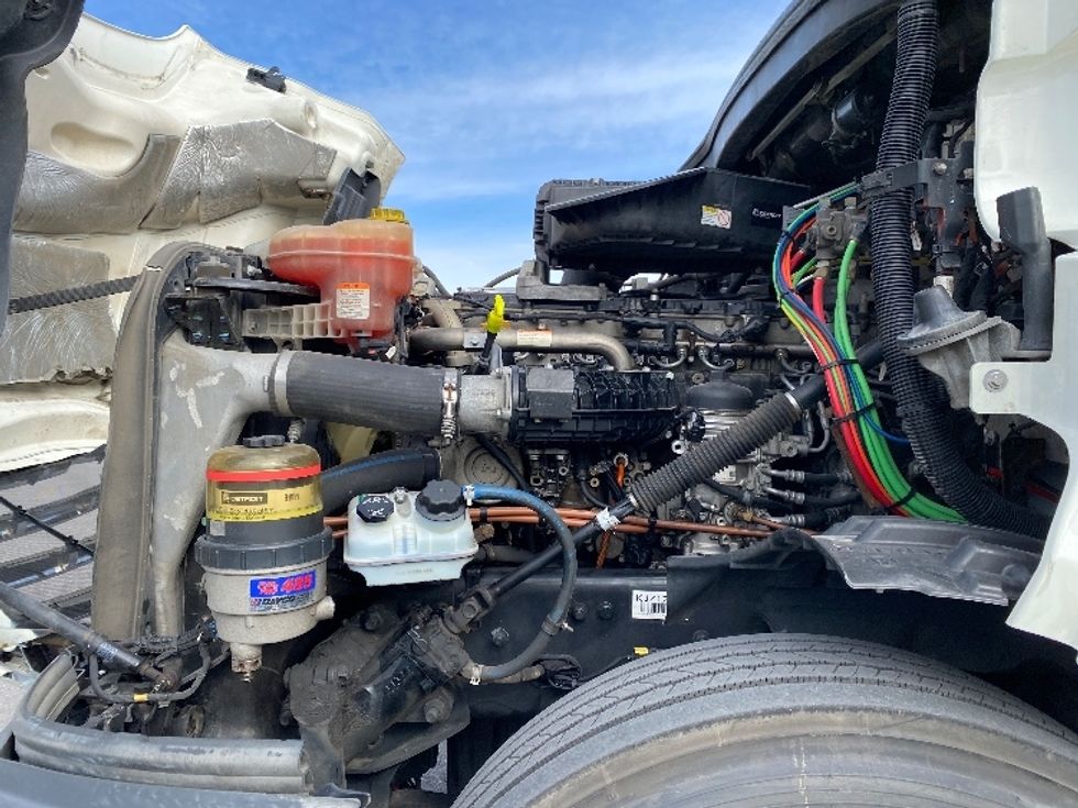 Day Cab Tractor-Heavy Duty Tractors-Freightliner-2019-T12664ST-Salt Lake City-UT-469,979\n\t\tmiles-$ 50,000 - Image 16