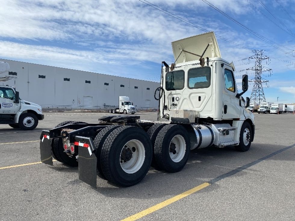 Day Cab Tractor-Heavy Duty Tractors-Freightliner-2019-T12664ST-Salt Lake City-UT-469,979\n\t\tmiles-$ 50,000 - Image 7