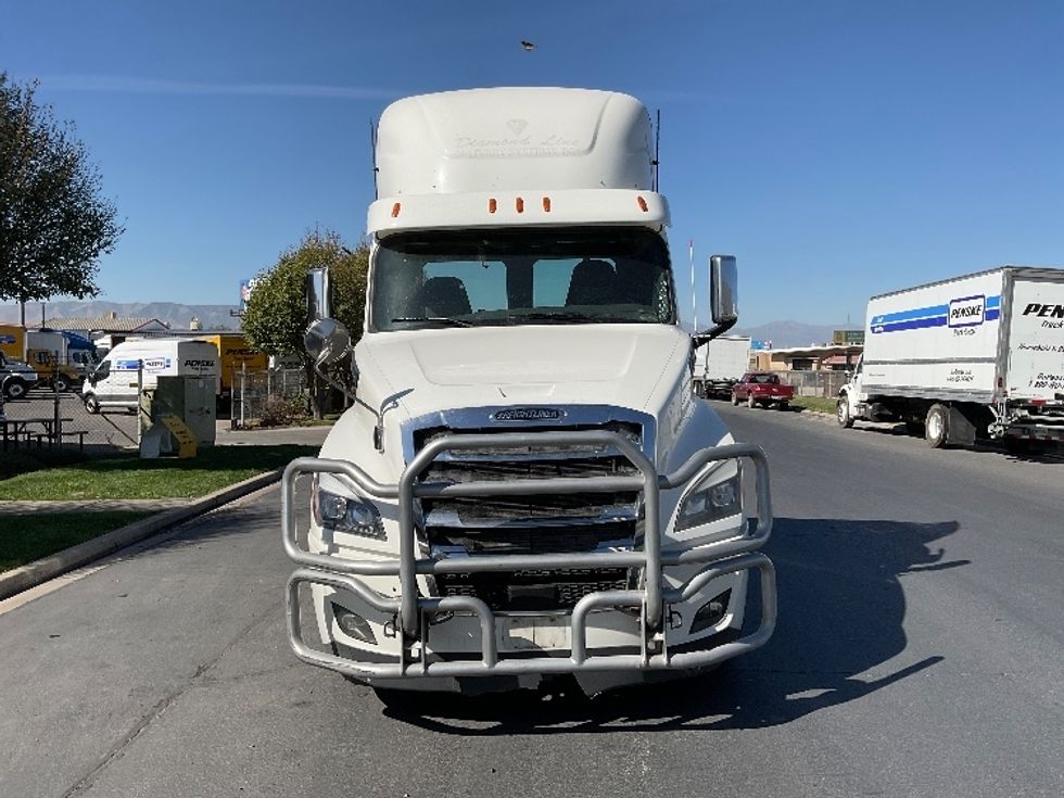 2019 Freightliner T12664ST Day Cab Tractor