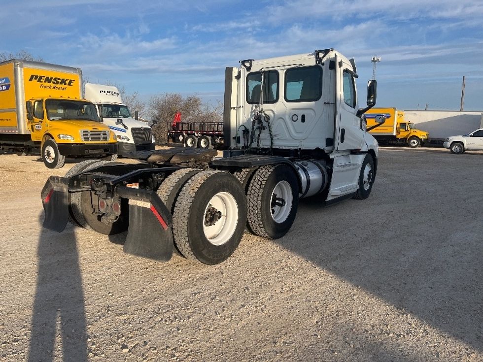 Day Cab Tractor-Heavy Duty Tractors-Freightliner-2019-T12664ST-San Angelo-TX-409,474\n\t\tmiles-$ 41,250 - Image 7