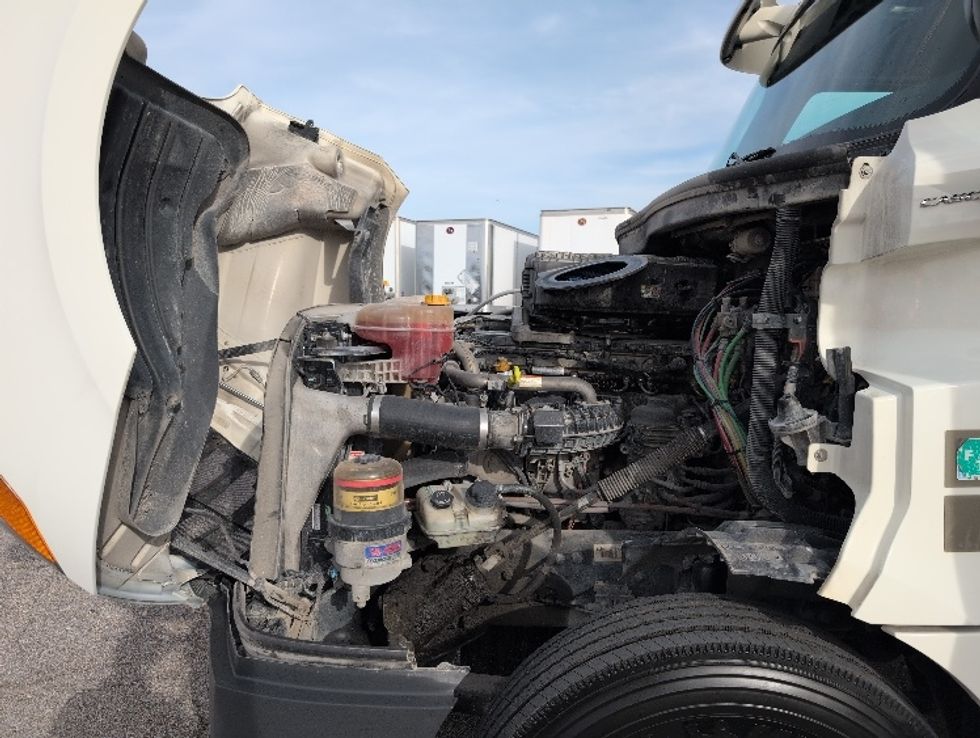 Day Cab Tractor-Heavy Duty Tractors-Freightliner-2019-T12664ST-San Antonio-TX-357,097\n\t\tmiles-$ 46,750 - Image 16