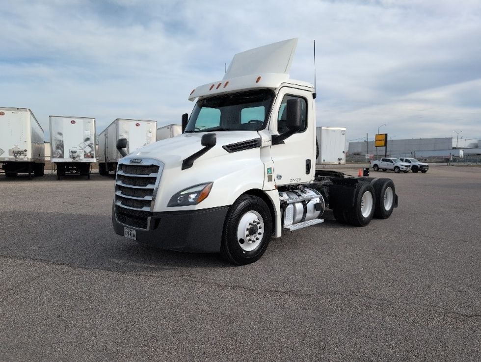Day Cab Tractor-Heavy Duty Tractors-Freightliner-2019-T12664ST-San Antonio-TX-357,097\n\t\tmiles-$ 46,750 - Image 3