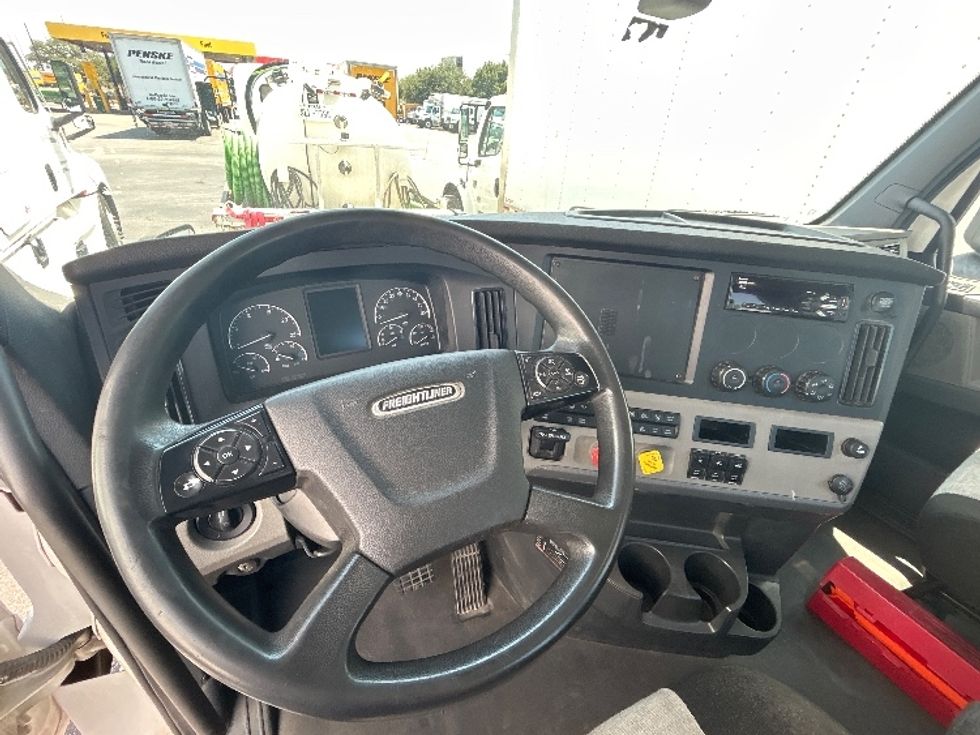 Day Cab Tractor-Heavy Duty Tractors-Freightliner-2019-T12664ST-San Antonio-TX-368,543\n\t\tmiles-$ 51,250 - Image 11
