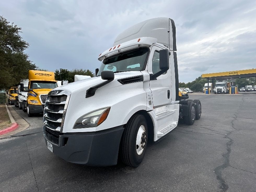 Day Cab Tractor-Heavy Duty Tractors-Freightliner-2019-T12664ST-San Antonio-TX-368,543\n\t\tmiles-$ 51,250 - Image 3