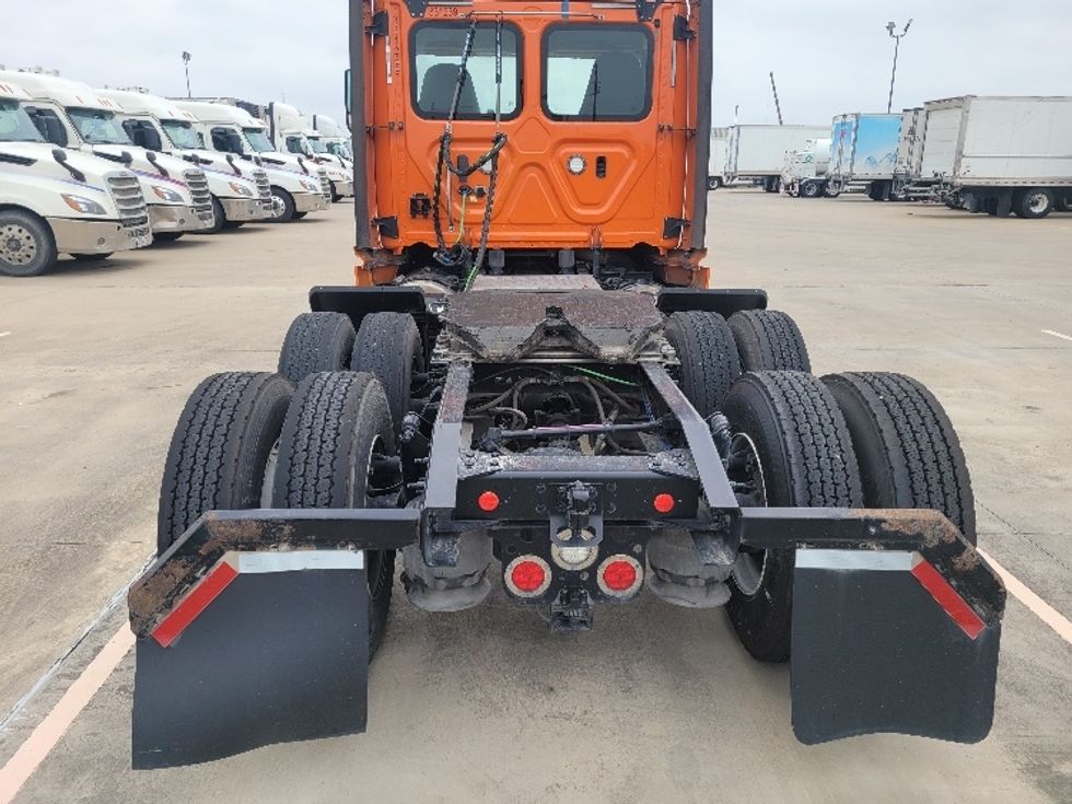 Day Cab Tractor-Heavy Duty Tractors-Freightliner-2019-T12664ST-San Antonio-TX-569,798\n\t\tmiles-$ 38,500 - Image 6