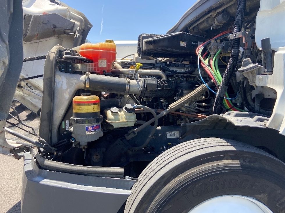 Day Cab Tractor-Heavy Duty Tractors-Freightliner-2019-T12664ST-San Antonio-TX-574,713\n\t\tmiles-$ 36,500 - Image 16