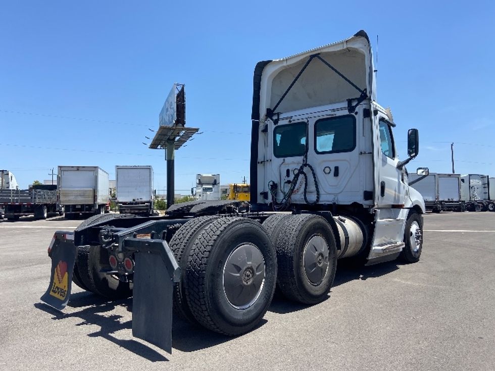 Day Cab Tractor-Heavy Duty Tractors-Freightliner-2019-T12664ST-San Antonio-TX-574,713\n\t\tmiles-$ 36,500 - Image 7