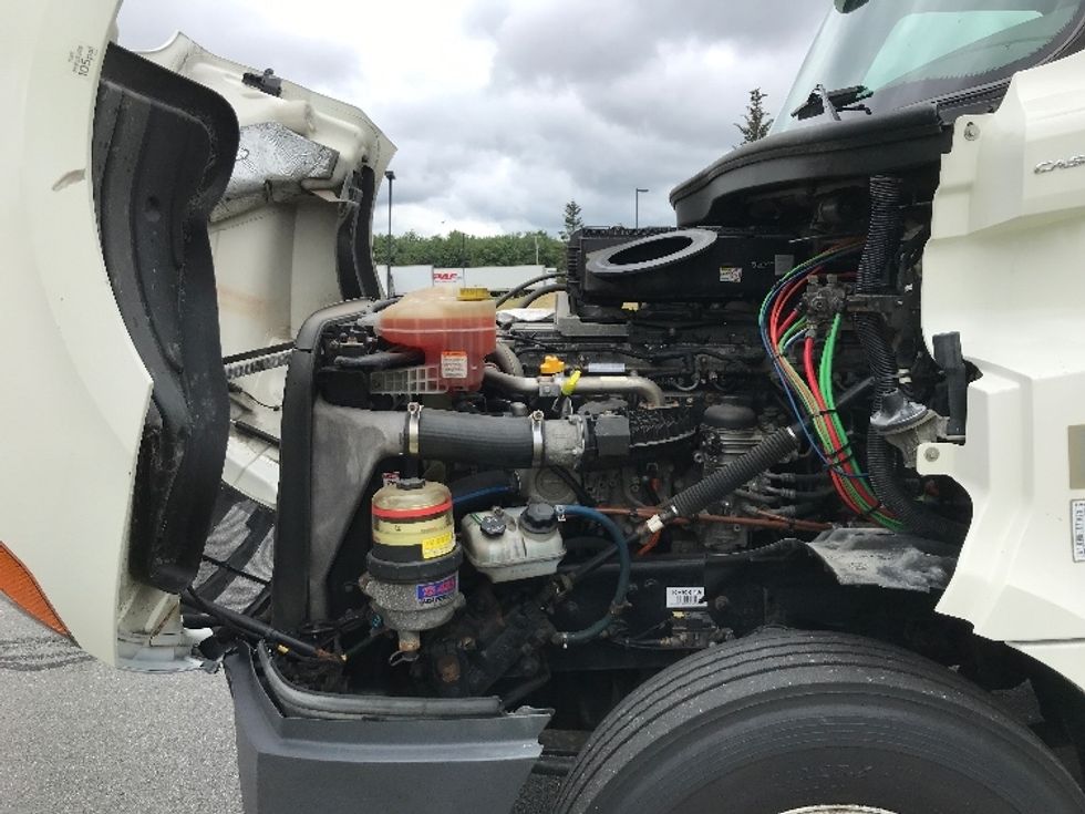 Day Cab Tractor-Heavy Duty Tractors-Freightliner-2019-T12664ST-Scarborough-ME-359,251\n\t\tmiles-$ 54,000 - Image 16