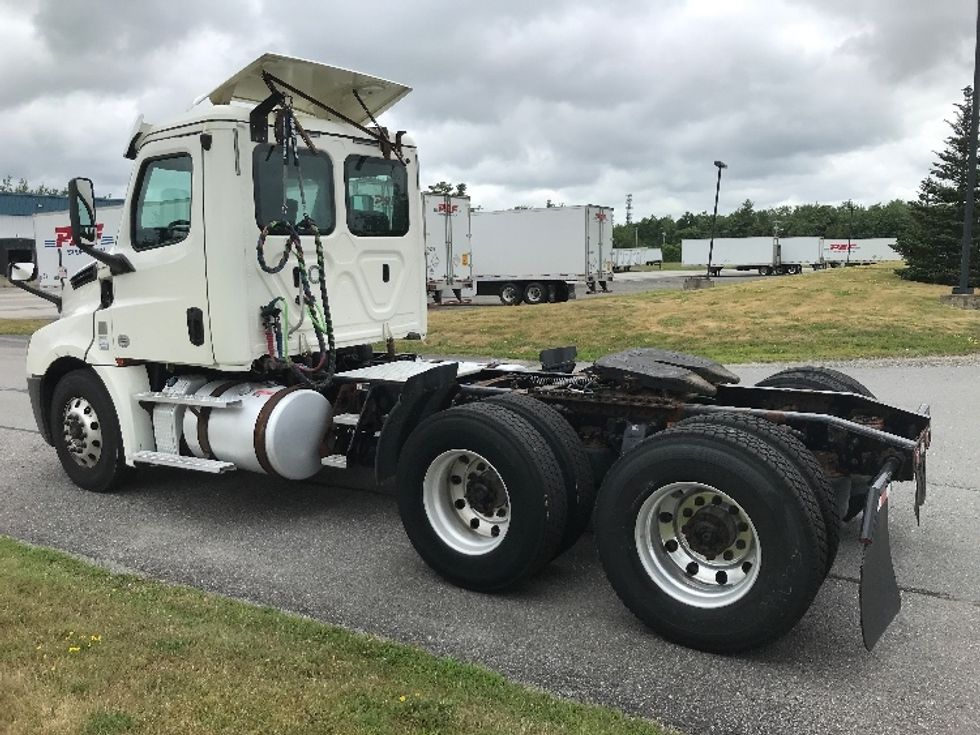 Day Cab Tractor-Heavy Duty Tractors-Freightliner-2019-T12664ST-Scarborough-ME-359,251\n\t\tmiles-$ 54,000 - Image 5