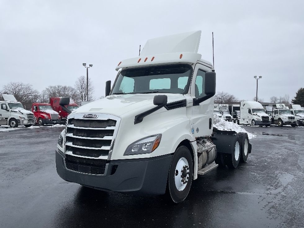 Day Cab Tractor-Heavy Duty Tractors-Freightliner-2019-T12664ST-South Bend-IN-405,418\n\t\tmiles-$ 42,750 - Image 3