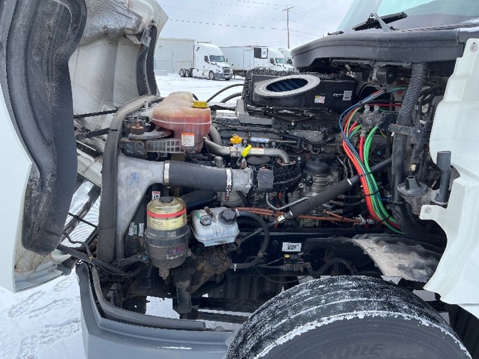 Day Cab Tractor-Heavy Duty Tractors-Freightliner-2019-T12664ST-South Bend-IN-425,008\n\t\tmiles-$ 40,250 - Image 16