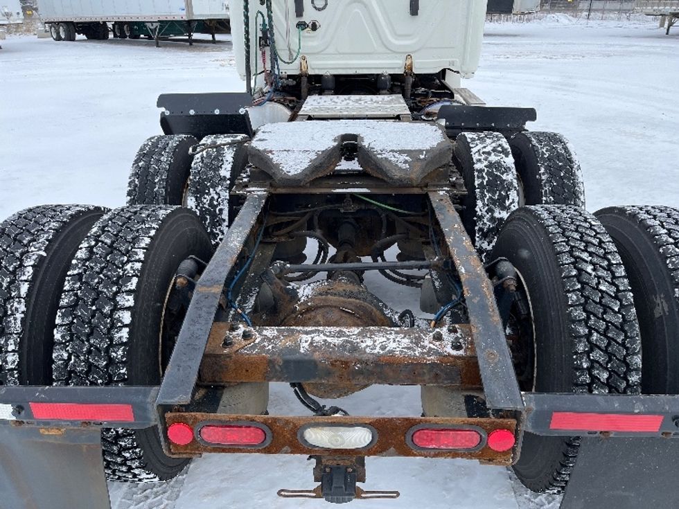 Day Cab Tractor-Heavy Duty Tractors-Freightliner-2019-T12664ST-South Bend-IN-425,008\n\t\tmiles-$ 40,250 - Image 6