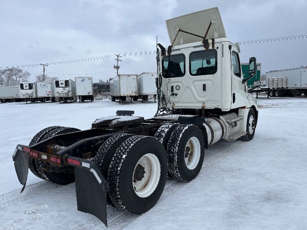 Day Cab Tractor-Heavy Duty Tractors-Freightliner-2019-T12664ST-South Bend-IN-425,008\n\t\tmiles-$ 40,250 - Image 7