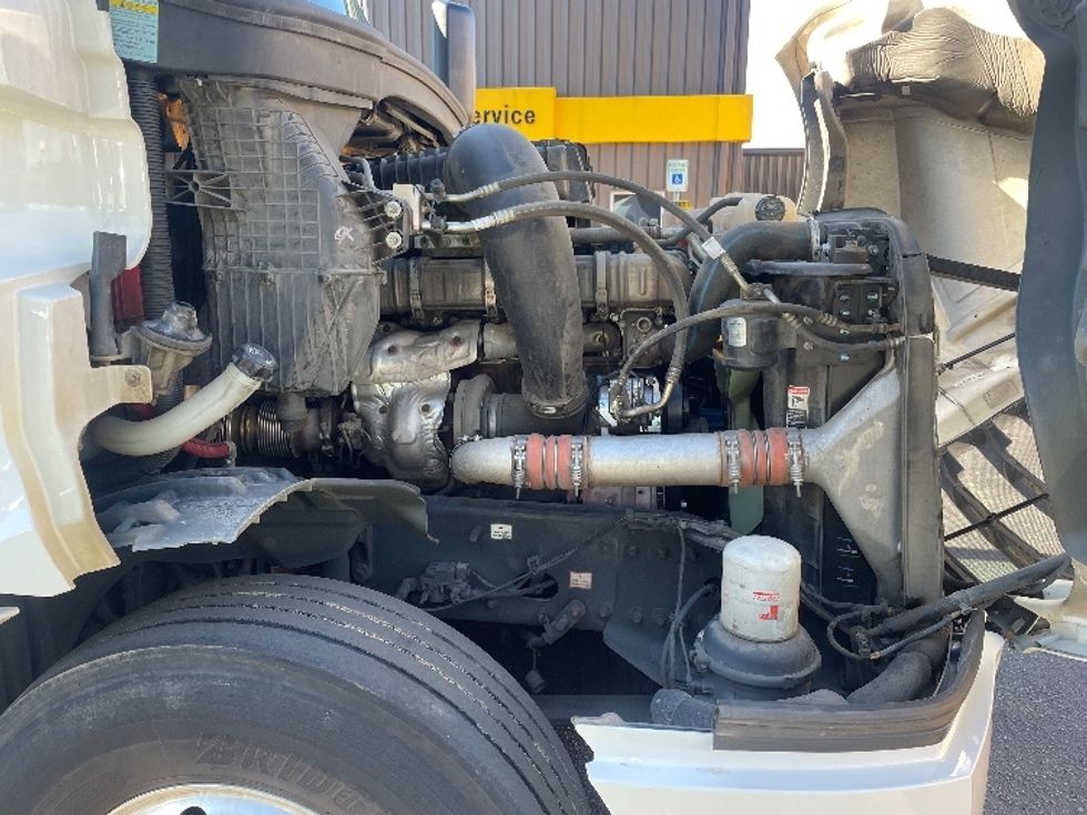 Day Cab Tractor-Heavy Duty Tractors-Freightliner-2019-T12664ST-Spartanburg-SC-352,116\n\t\tmiles-$ 55,500 - Image 15