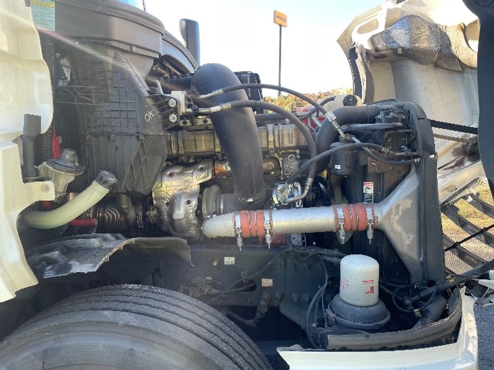 Day Cab Tractor-Heavy Duty Tractors-Freightliner-2019-T12664ST-Spartanburg-SC-400,744\n\t\tmiles-$ 53,250 - Image 15