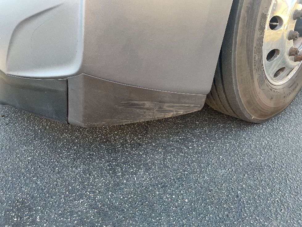 Day Cab Tractor-Heavy Duty Tractors-Freightliner-2019-T12664ST-Spartanburg-SC-455,300\n\t\tmiles-$ 50,750 - Image 17