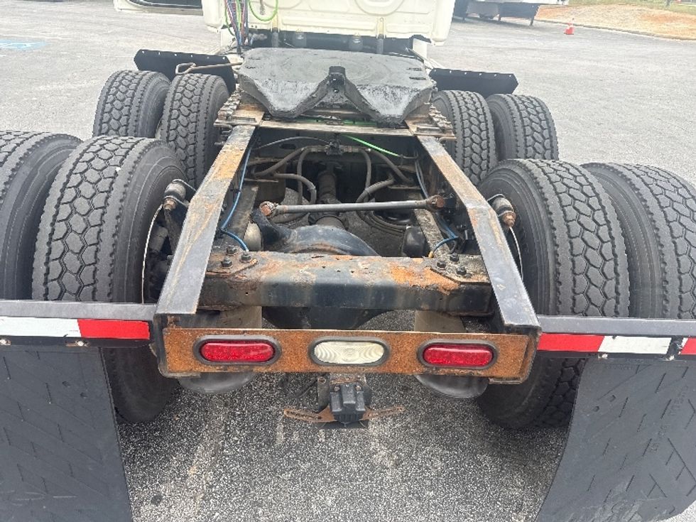 Day Cab Tractor-Heavy Duty Tractors-Freightliner-2019-T12664ST-Spartanburg-SC-555,996\n\t\tmiles-$ 36,500 - Image 18