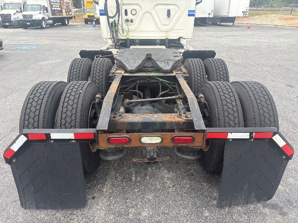 Day Cab Tractor-Heavy Duty Tractors-Freightliner-2019-T12664ST-Spartanburg-SC-555,996\n\t\tmiles-$ 36,500 - Image 6