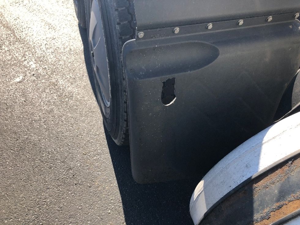 Day Cab Tractor-Heavy Duty Tractors-Freightliner-2019-T12664ST-Spokane Valley-WA-617,354\n\t\tmiles-$ 28,750 - Image 17