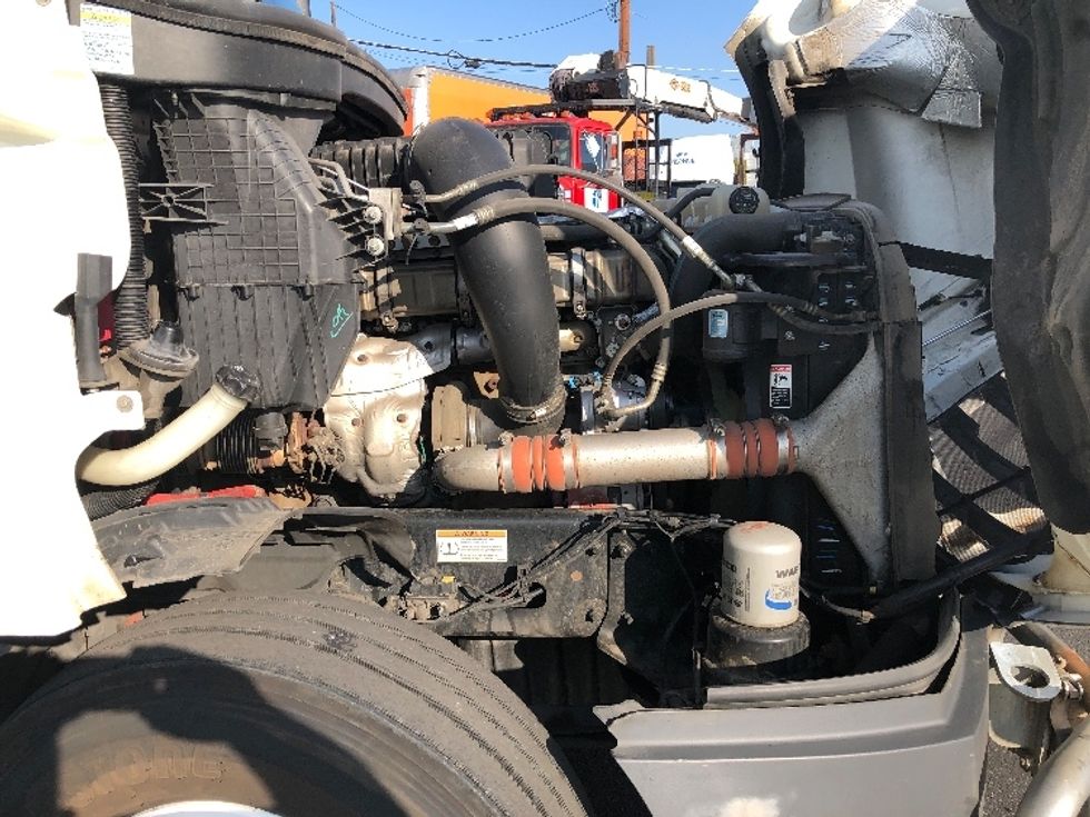 Day Cab Tractor-Heavy Duty Tractors-Freightliner-2019-T12664ST-Spokane Valley-WA-640,124\n\t\tmiles-$ 26,500 - Image 15