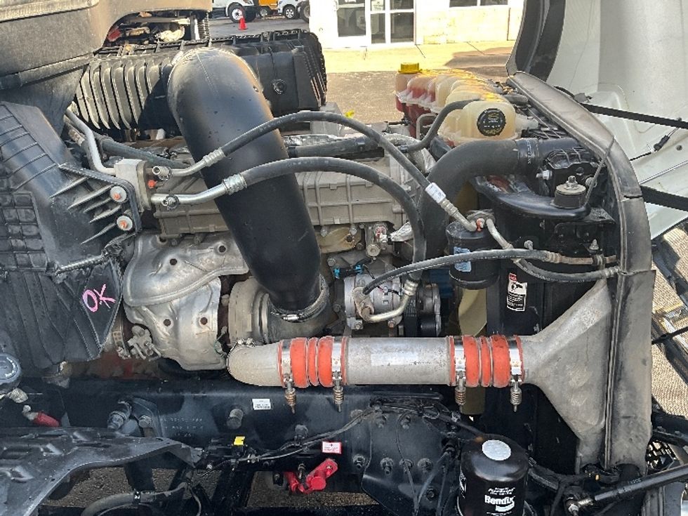 Day Cab Tractor-Heavy Duty Tractors-Freightliner-2019-T12664ST-Springfield-MO-276,623\n\t\tmiles-$ 55,000 - Image 15